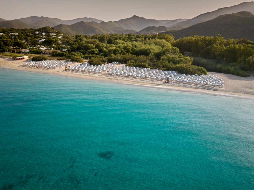 SANDY BEACHES AND SPLENDID POOLS