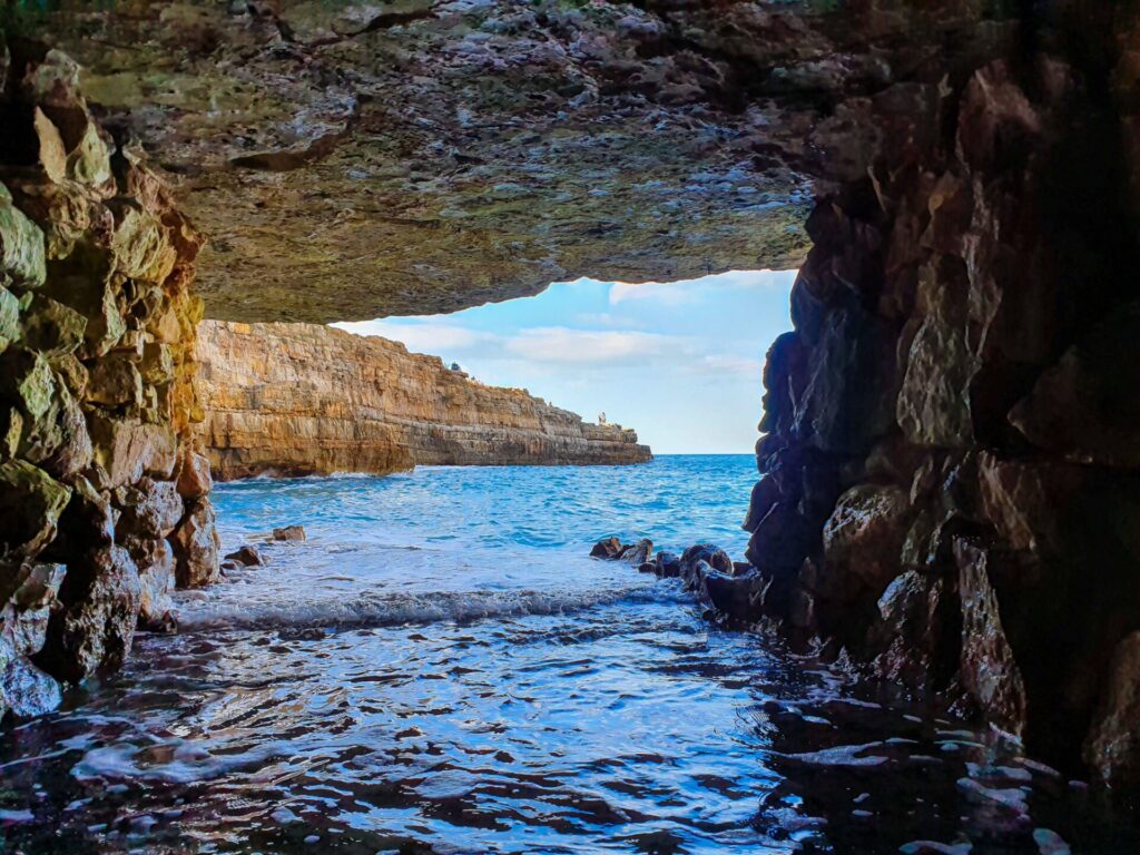  Tour in barca delle grotte di Polignano a Mare
