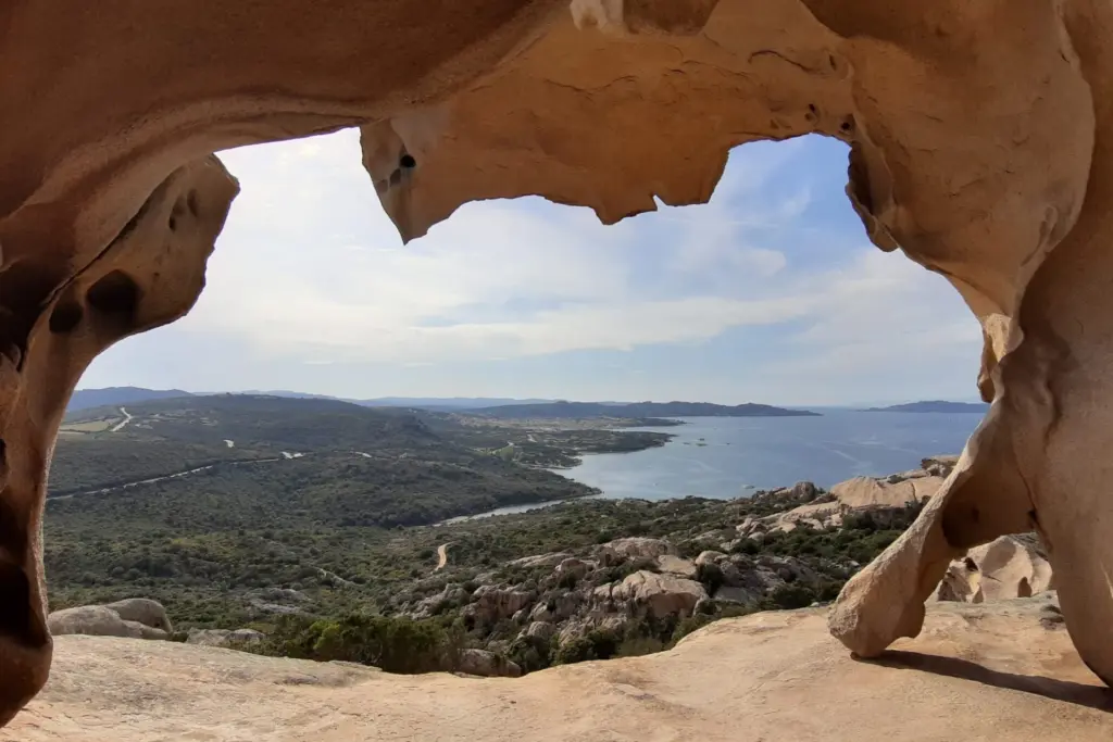 Costa Smeralda e roccia dell'orso